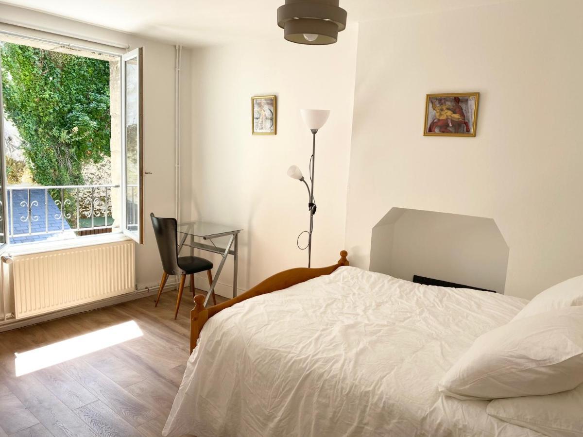 La Maison Des Remparts - Gite 3 Etoiles Pour 8 Pers A Loches Luaran gambar