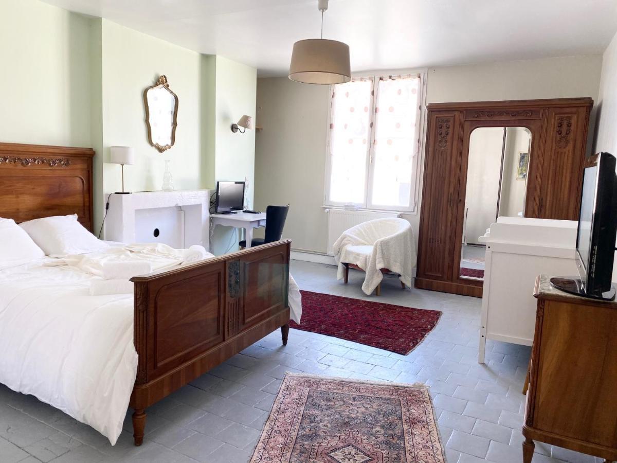 La Maison Des Remparts - Gite 3 Etoiles Pour 8 Pers A Loches Luaran gambar